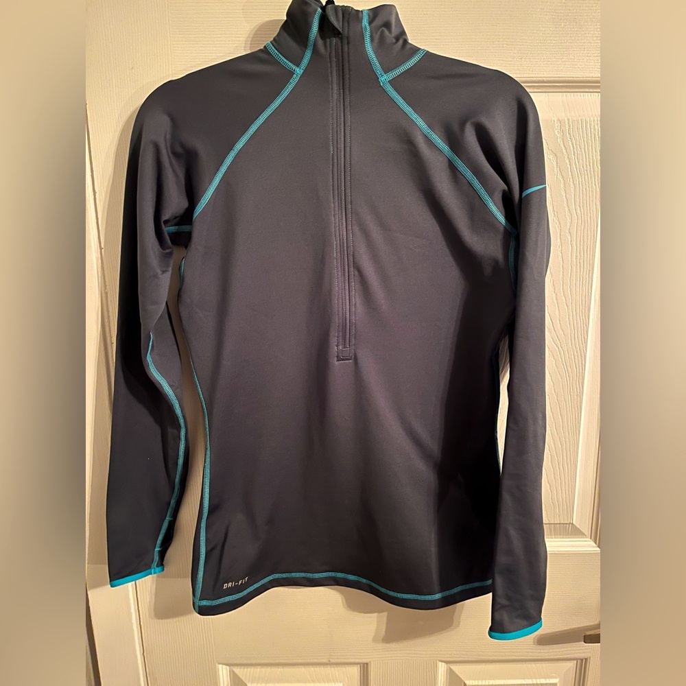 Nike dri-fit half zip